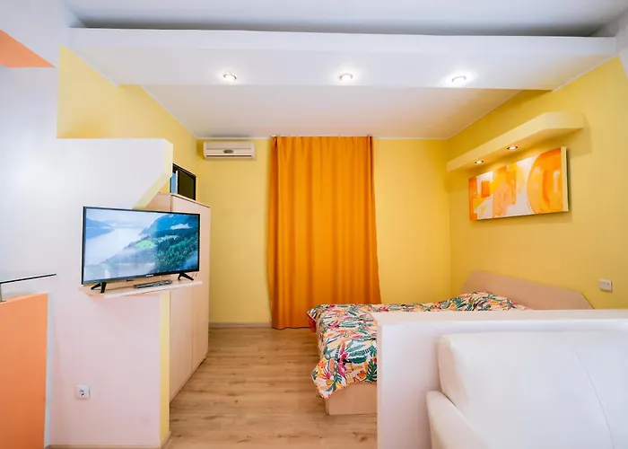 The Artist Near National Theatre Apartmán *