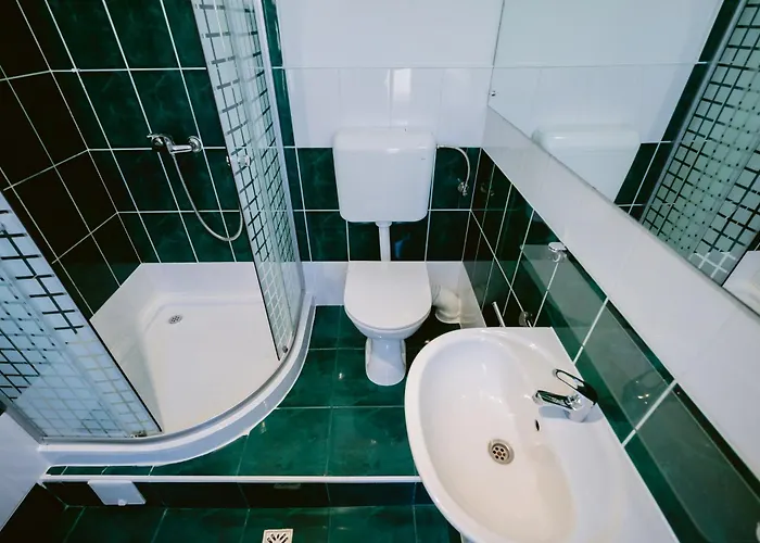 The Artist Near National Theatre Bukurešť