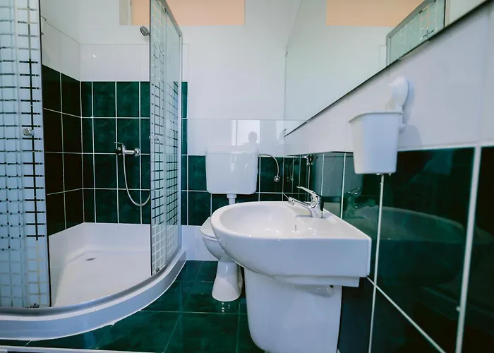 アパート The Artist Near National Theatre *