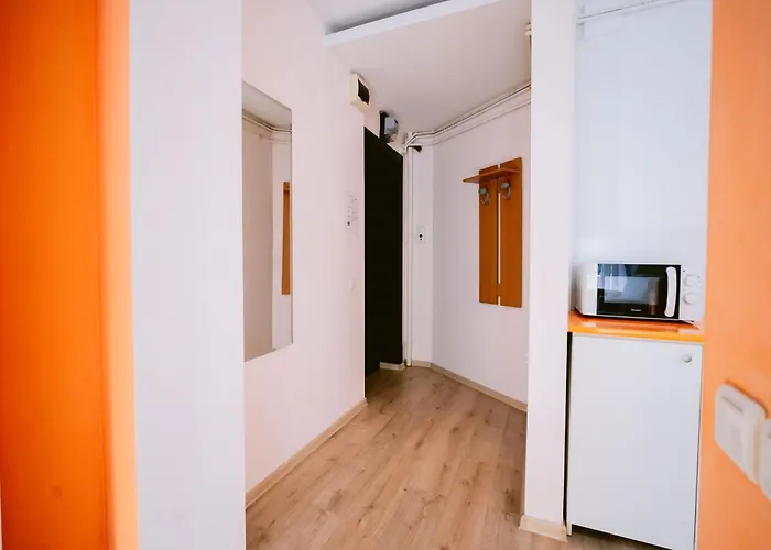 The Artist Near National Theatre アパート ブカレスト